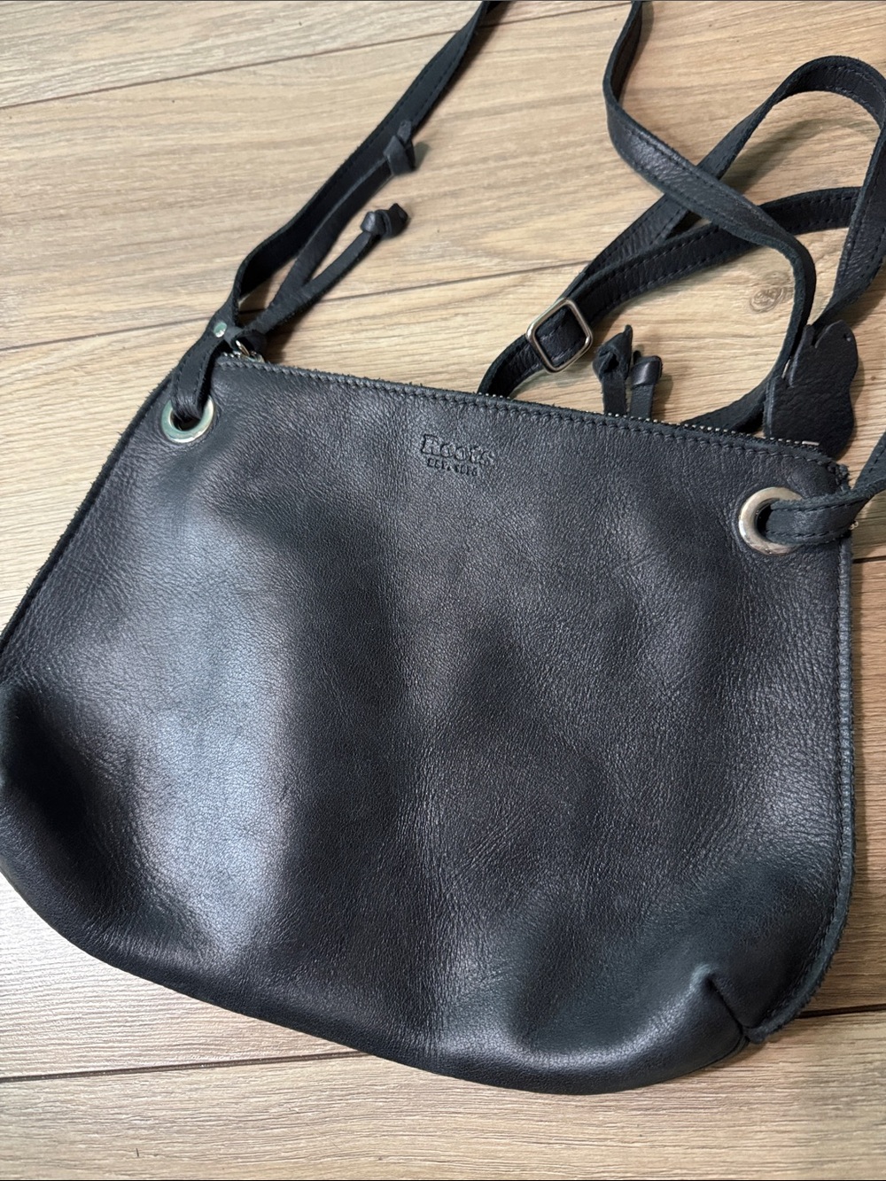 Roots Black Leather Crossbody with Front Zip Pocket - Picture 4 of 9